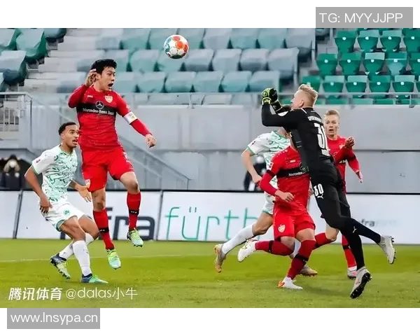 弗赖堡主场连败赫尔塔柏林再添一胜 弗赖堡主场连败赫尔塔柏林再添一胜