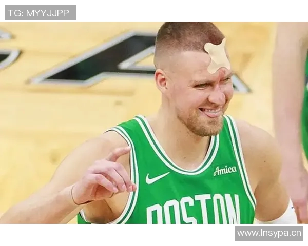 凯尔特人球星受伤下场,队友表示会共同面对挑战 凯尔特人球星受伤下场,队友表示会共同面对挑战