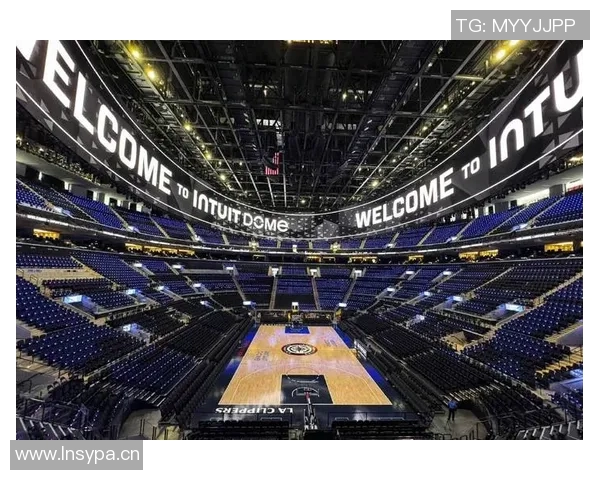 快船队主场不敌猛龙队，洛杉矶夜空下的震撼一战