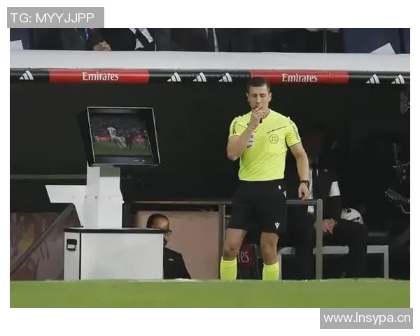 马德里德比疑云重重,VAR判罚引起争议漩涡 马德里德比疑云重重,VAR判罚引起争议漩涡