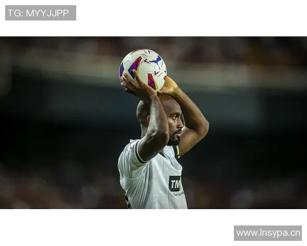 瓦伦西亚主场战平巴列卡诺：精彩对决，细节决定成败