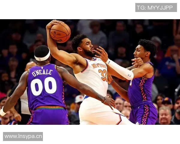 尼克斯新赛季战绩低迷,球队或将进行阵容调整 尼克斯新赛季战绩低迷,球队或将进行阵容调整