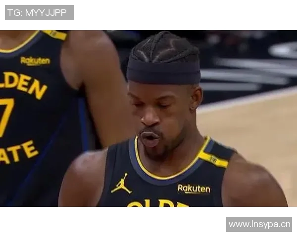 勇士战胜雷霆，库里单节14分燃爆全场