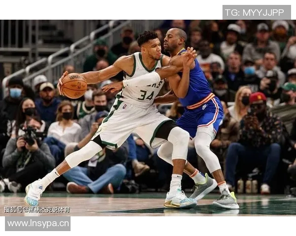 雄鹿中锋安特托昆博再度成为全明星首发：荣耀背后的坚持与卓越