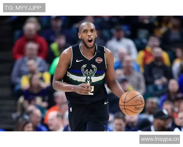 雄鹿队新帅率队出发，雄心勃勃